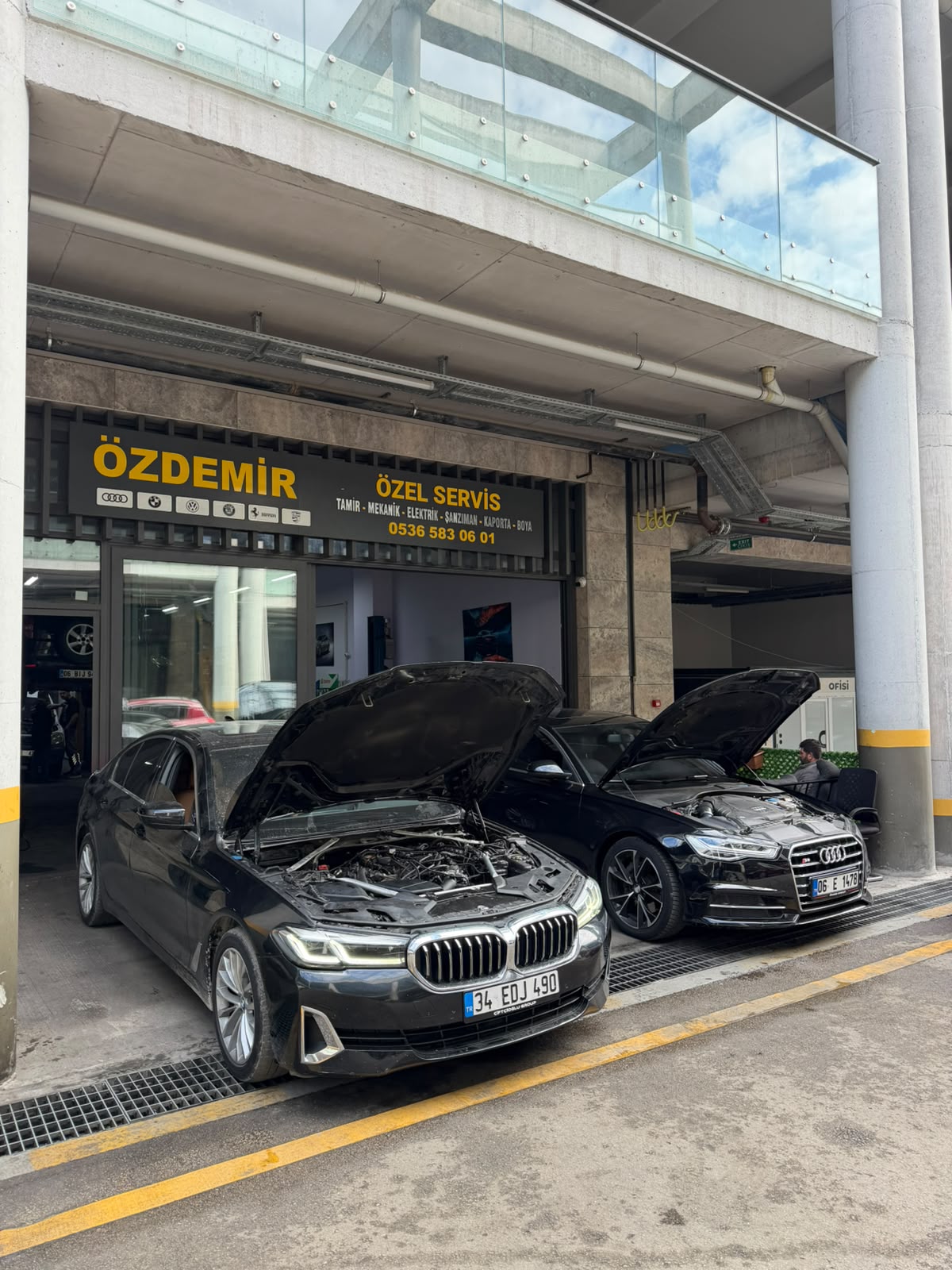 ÖZDEMİR OTOMOTİV logosu